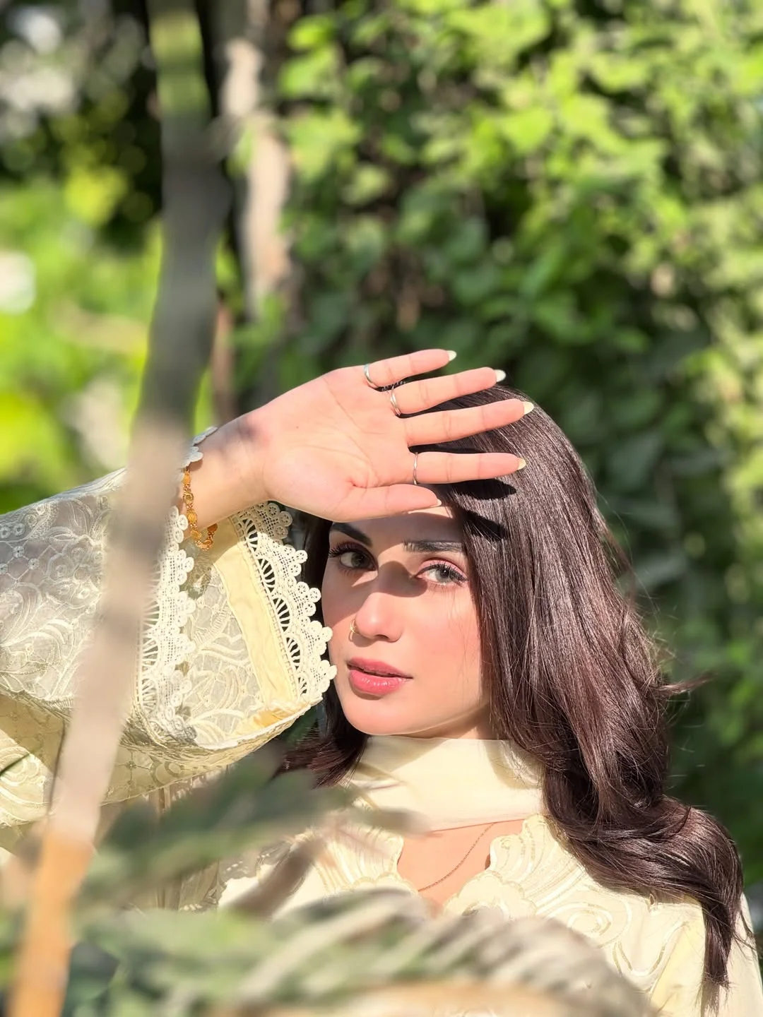 میری زندگی ہے تو 🫶🏻

Outfit: @sadasleekofficial 

#newpost #new #instagram #gram #white