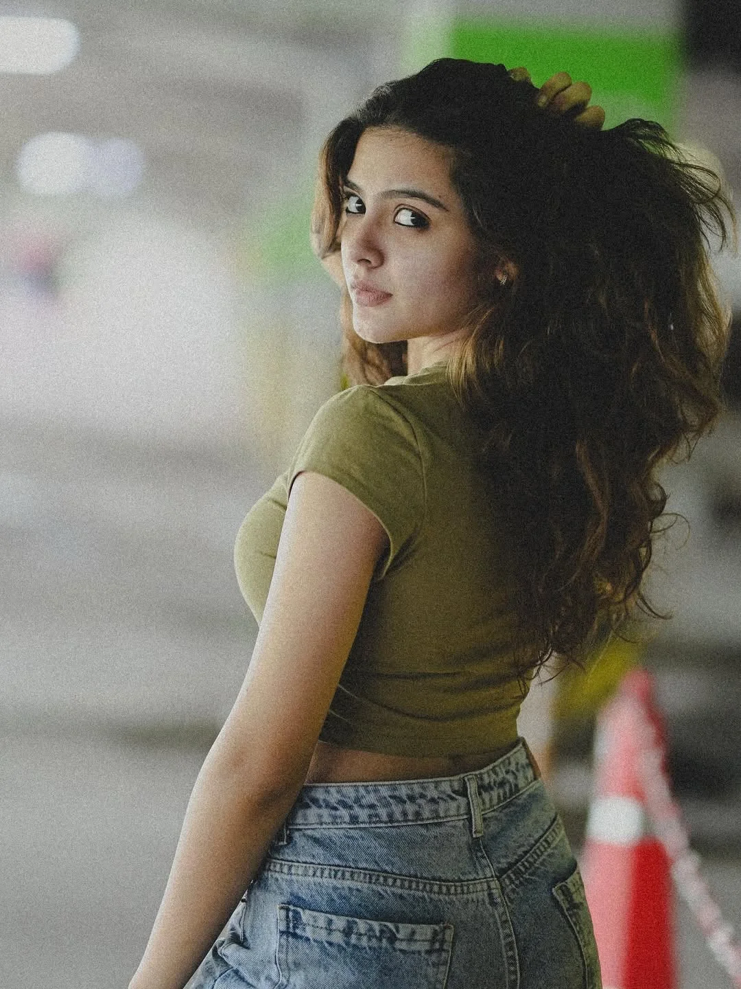 Shine like the whole universe is yours⚠️❗️
.
.
.
.
.
📸: @ganesh_khandagle_photography 
#aaryakulkarni #instag