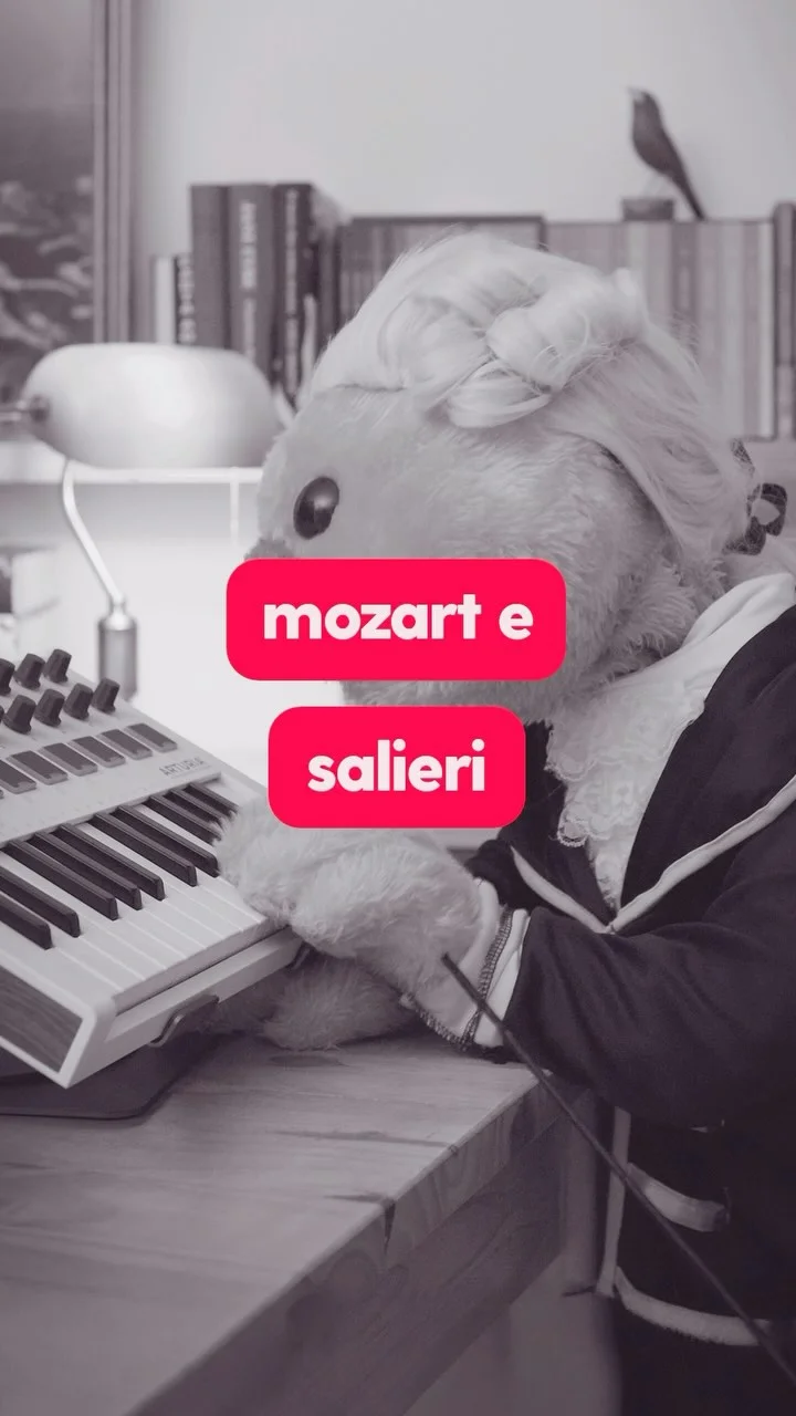 “Sabe o que isso? 🎹🎶 É O HIT VINDO.” Mais um Barracos históricos resumidos para caberem no reels: Mozart Vs. Salieri. 

Escolha o seu fav 💁‍♀️

#adenia #humor #mozart #salieri #meme #musicaclassica #affthehype