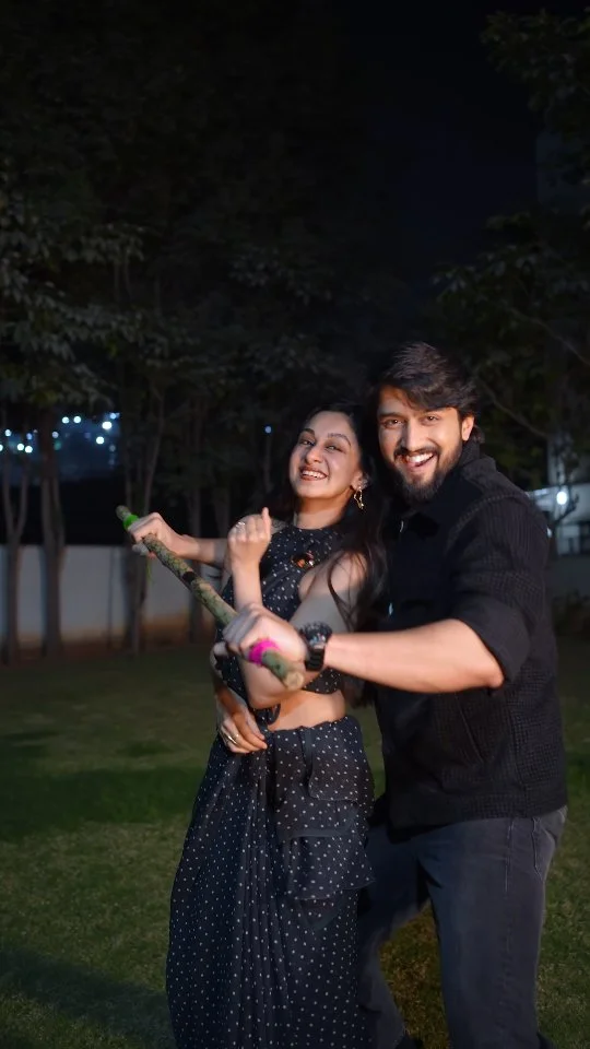 Abhi & Seetha bring back the soul of #uttimeedakoodu 

🌍 #SeethaPayanam Worldwide Release | FEB 14, 2026
Telugu | Kannada | Tamil | Malayalam | Hindi

@arjunsarjaa  @aishwaryaarjun @niranjansudhindra @dhruva_sarjaa @anuprubensmusic @joinprakashraj #Sathyaraj @shyamkasarlalyrics @dsathyaprakash @sreeraamfilmsofficial @saregamatelugu @PROSaiSatish @teamstarcircle
#SeethaPayanamOnFeb14