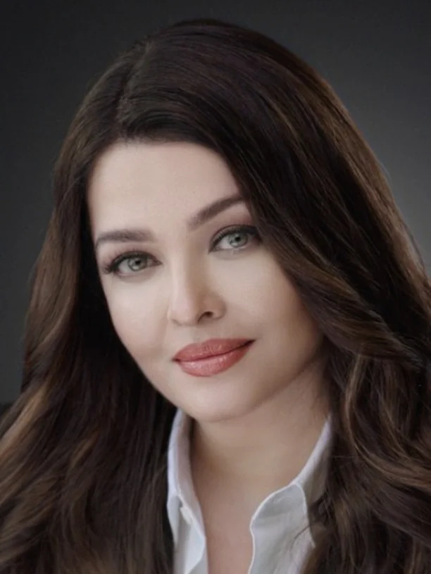 In a world of constant comparison, it’s easy to look for our worth online - but real worth is innate. 
@aishwa