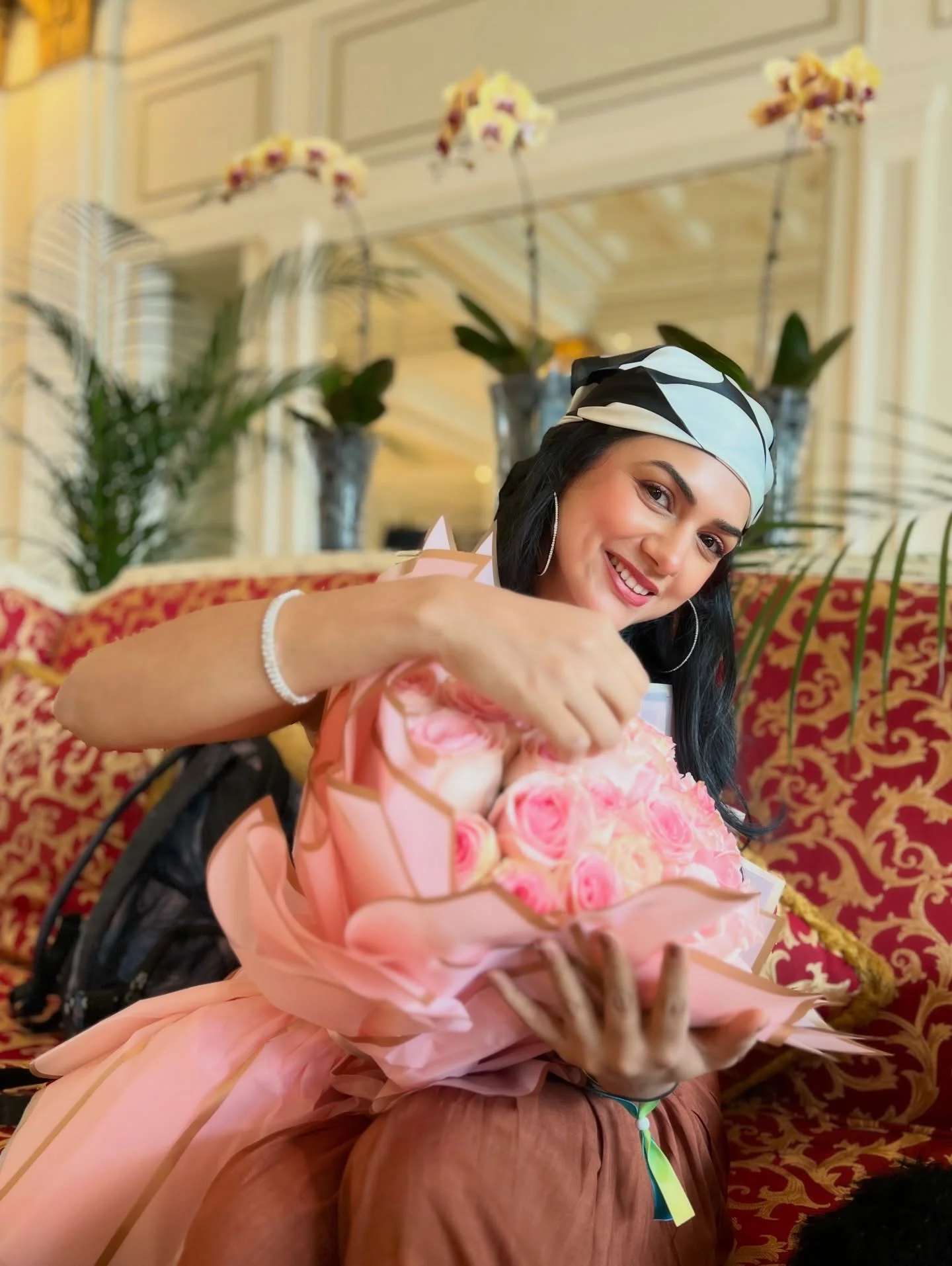 My Day in no particular order………. 

#dubai
.
.
.
.
#akankshachamola #curvywomen #travelgram #outfitinspo