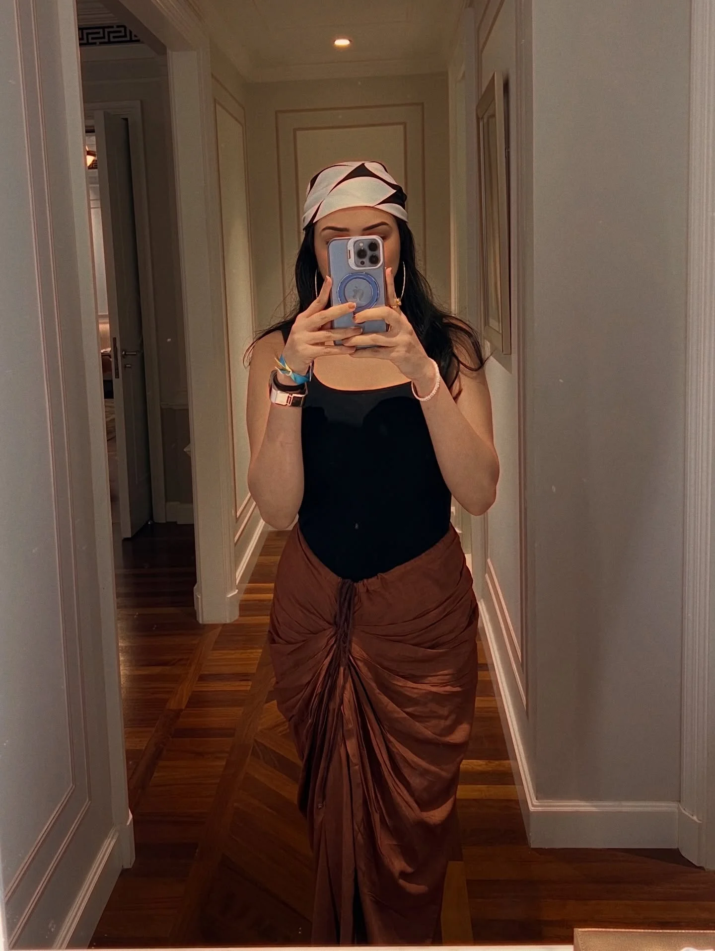 My Day in no particular order………. 

#dubai
.
.
.
.
#akankshachamola #curvywomen #travelgram #outfitinspo