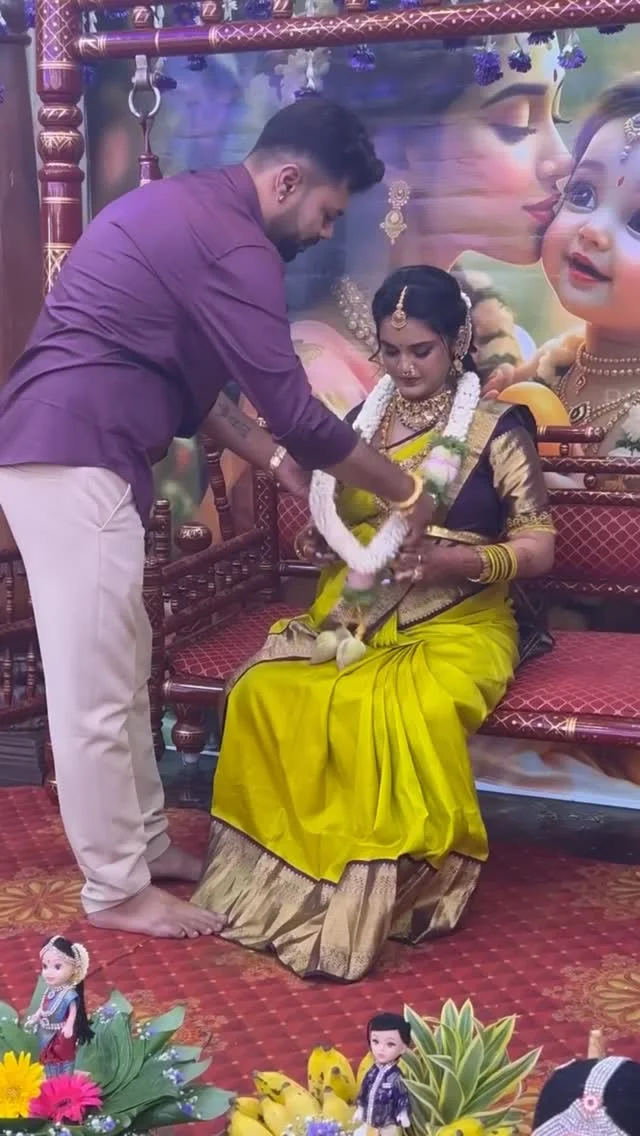 ಹಸು ಕಂದ🤱🏻..... ಹುಟ್ಟಿ ಬರುವಾಗ❤️.....
#viralvideos #viralsongs #trendingreels #reels #reelsinstagram #reelsindia #reelsinsta #reelslovers #viralreels #viral #viralvídeos #kannadasongs #kannadigaru #kannadamusically #kannadadubsmash #kannadafilm #kannadamovies #kannadareels #kannadacinema #kannadathi #kannadathi💛❤️ #kannada #trending #trendingnow #instadaily