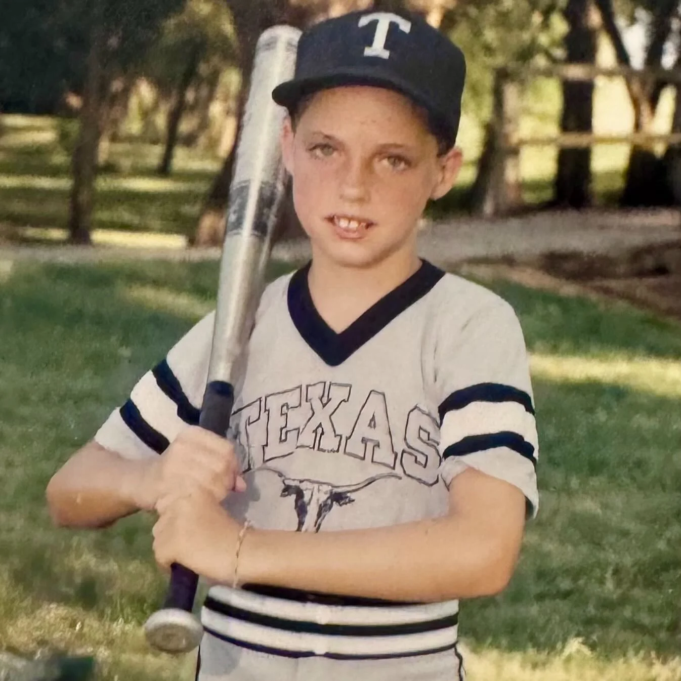 Birthdays are the perfect invitation to pause and reflect. Sitting here in peace my heart feels full, surrounded by so much to be grateful for. I’m thankful for my health, my strong support system, and the life I’ve created. 

As I prepare for another trip around the sun, I want to thank each and every one of you who has added joy, love, and light to my journey. Here’s to celebrating another birthday and to my younger self I hope you’re proud of the human I’m becoming. 
Thank you all for the beautiful wishes and for celebrating my being ❤️
#Birthday #Drag #Queen #Capricorn